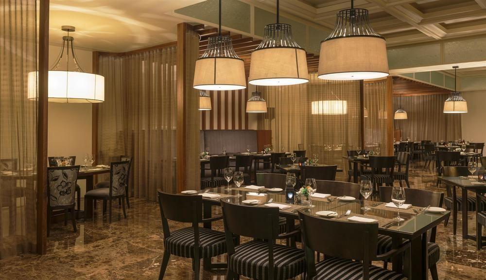 Le Meridien City Centre Bahrain Hotel Манама Екстериор снимка The restaurant