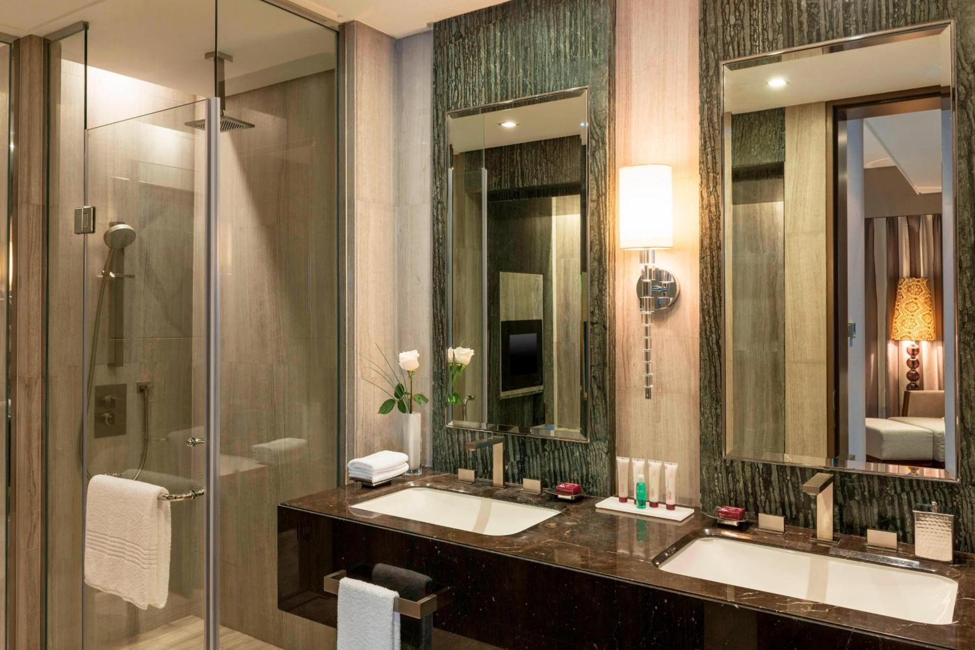 Le Meridien City Centre Bahrain Манама Екстериор снимка Bathroom