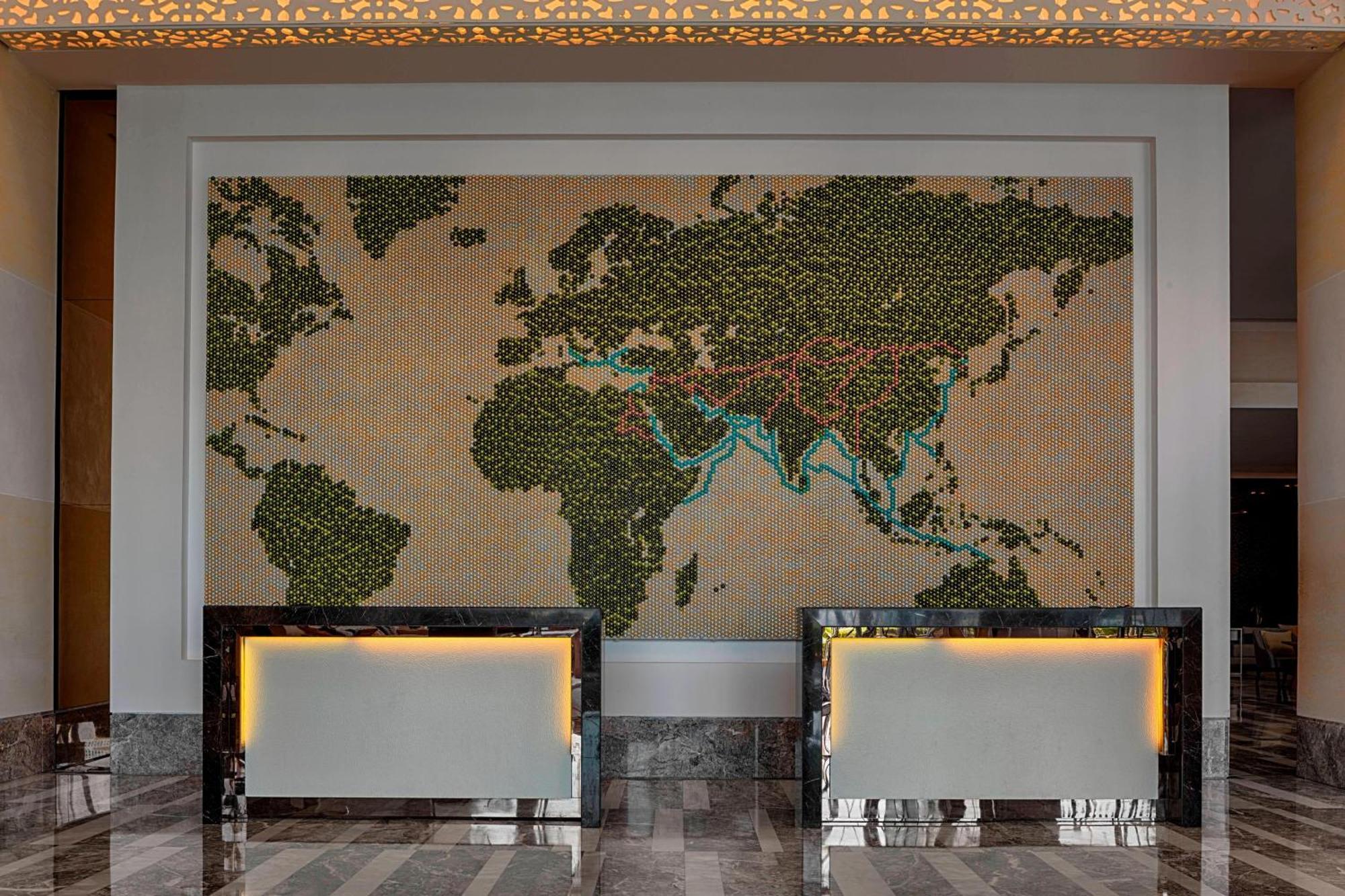 Le Meridien City Centre Bahrain Hotel Манама Екстериор снимка The world map at the lobby